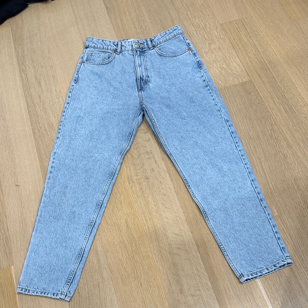 Zara Light Wash Blue Mom Jeans